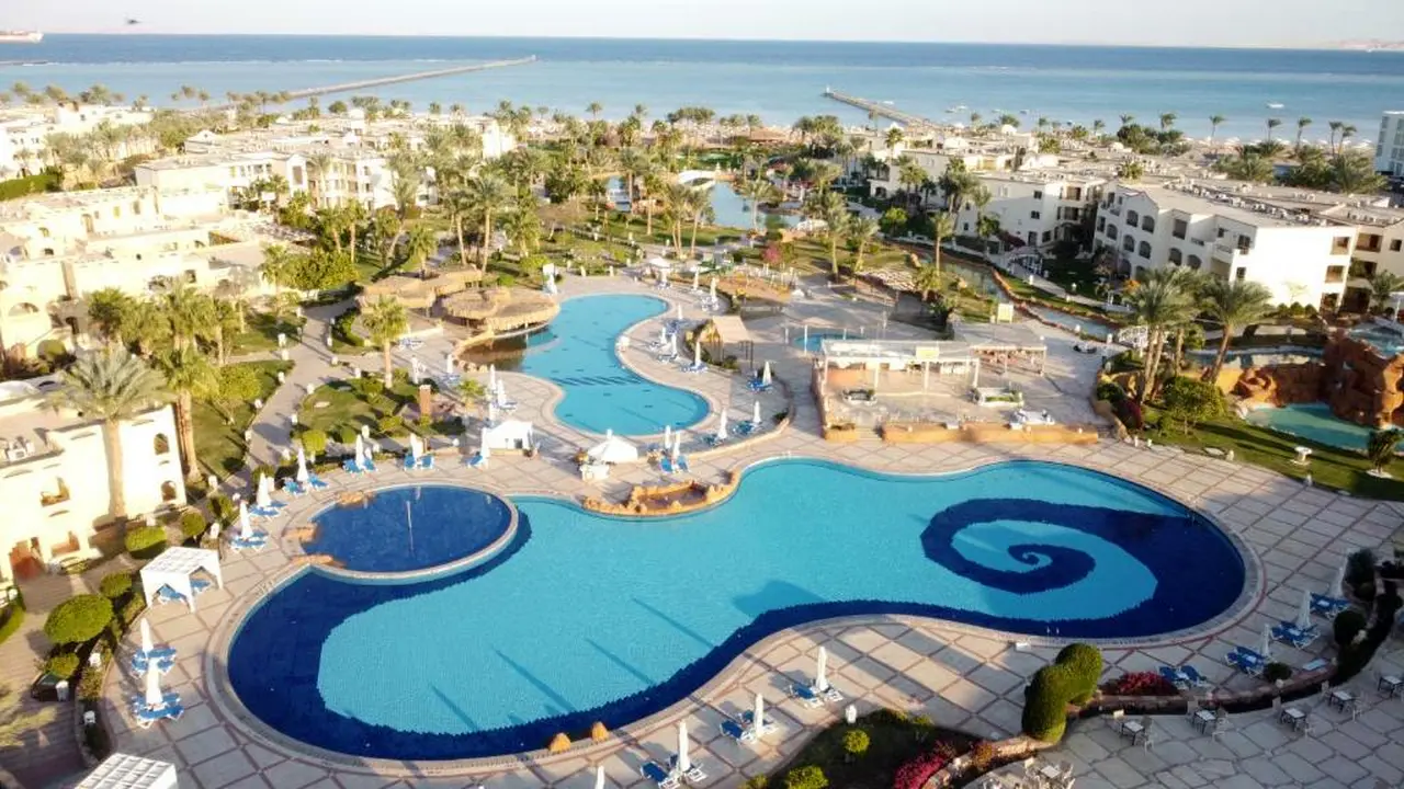 Regency Plaza aqua park & spa
